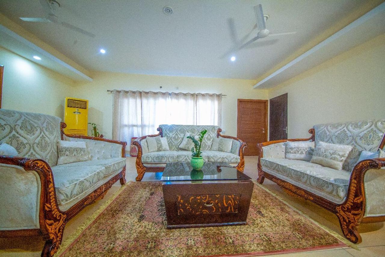 Golden Healing Journeys Homestay Rishīkesh Zewnętrze zdjęcie
